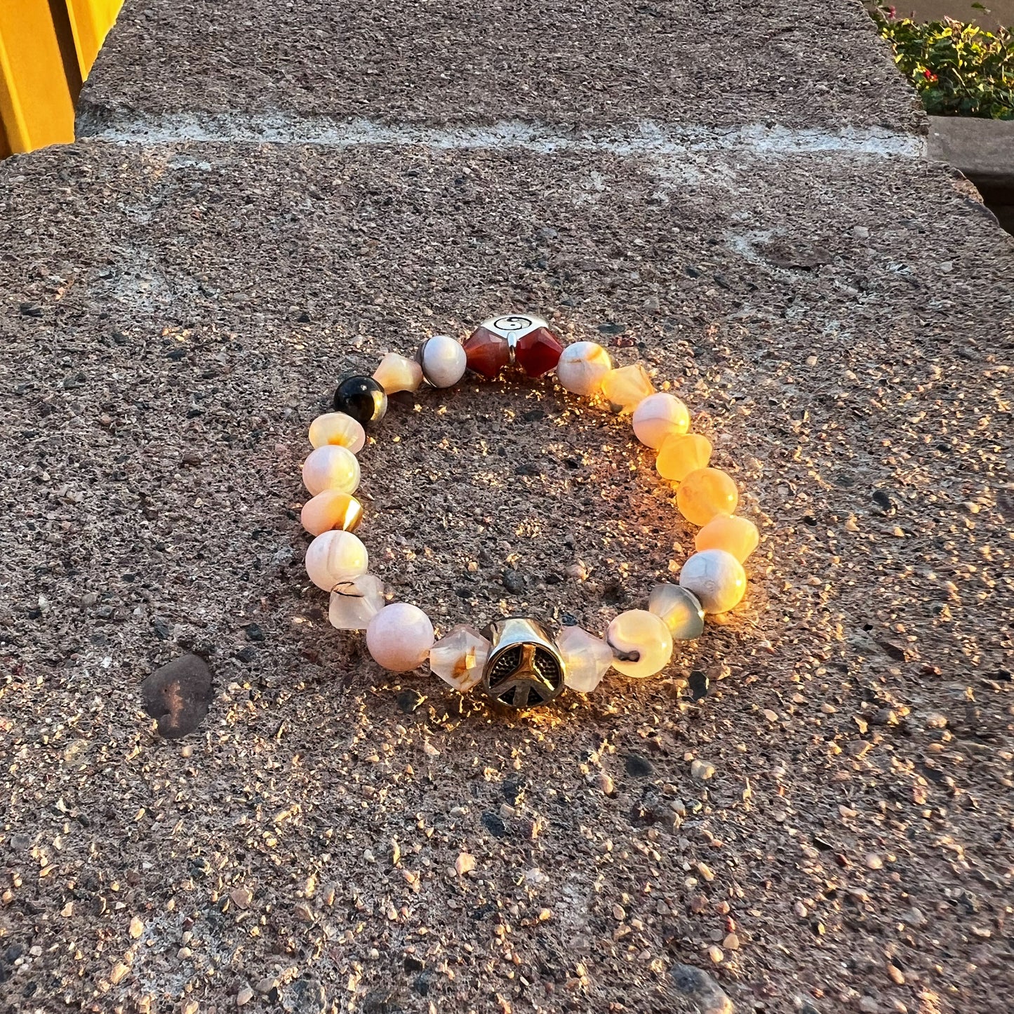 White fire / Montana Agate Bracelet